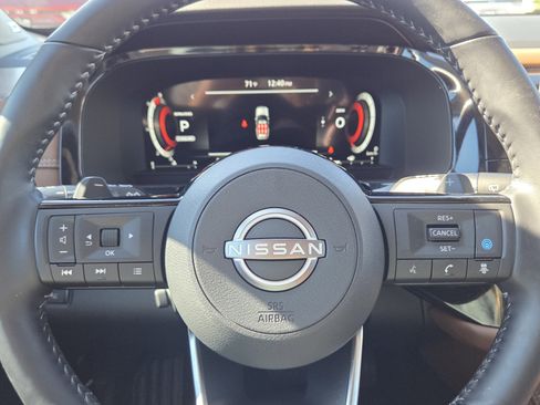 Used 2025 Nissan Pathfinder Platinum w/ Cargo Package image 10