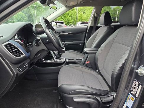 Used 2023 Kia Seltos S w/ Navigation Package FWD image 9