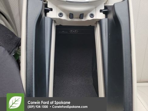 Used 2019 Mercedes-Benz E 300 4MATIC image 36