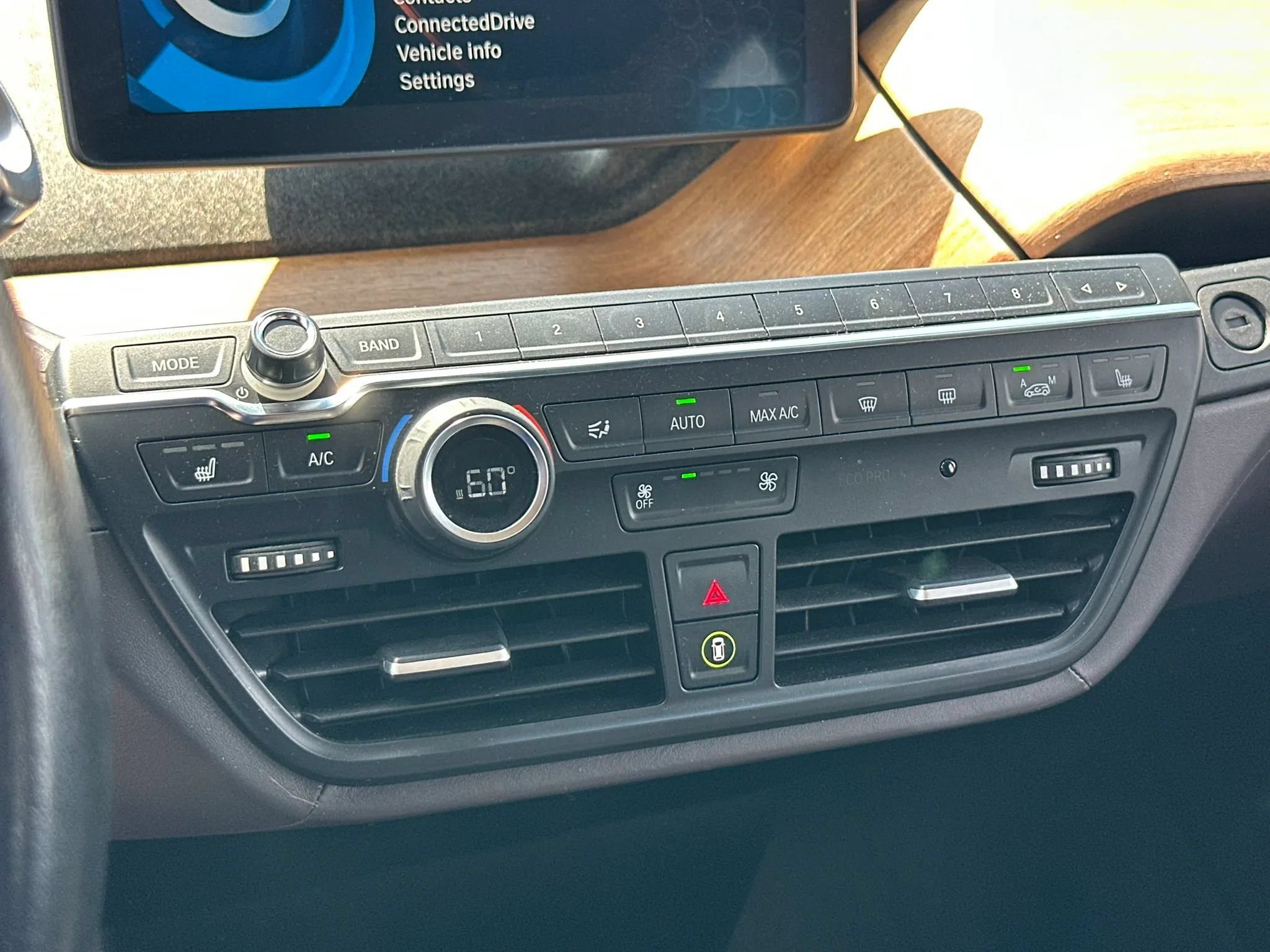 Used 2015 BMW i3 w/ Range Extender RWD image 44