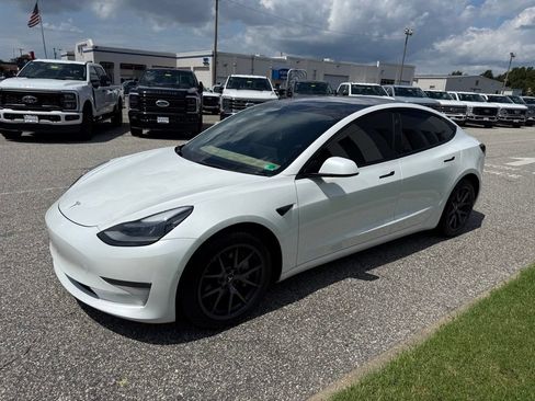 Used 2022 Tesla Model 3 RWD image 10