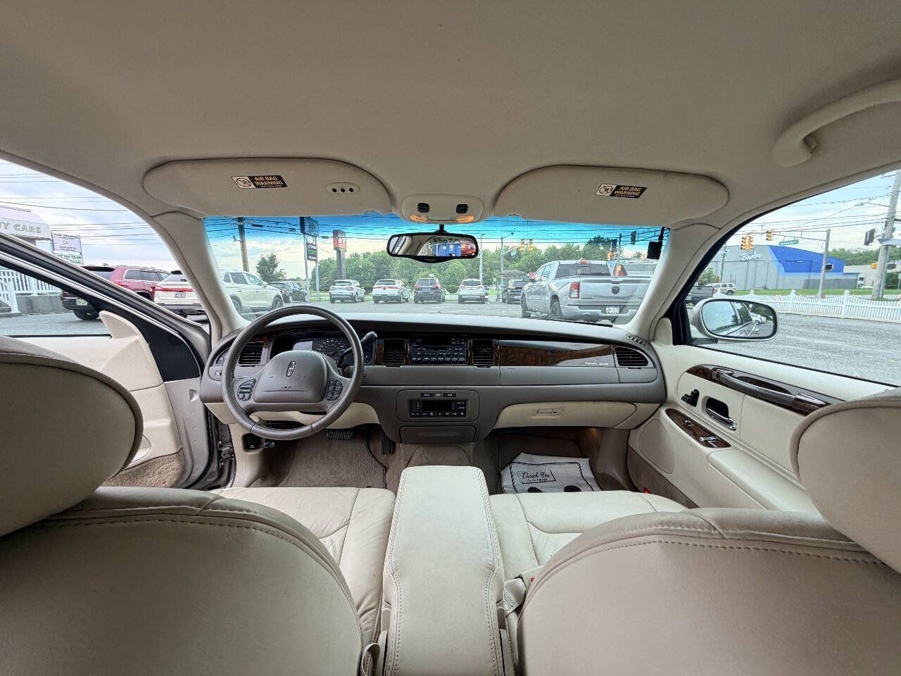 Used 1999 Lincoln Town Car Signature RWD image 61