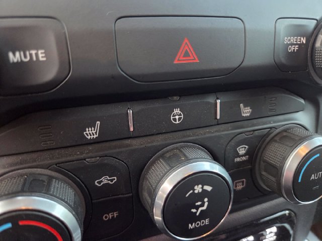 Used 2022 RAM 1500 Big Horn AWD/4WD image 16