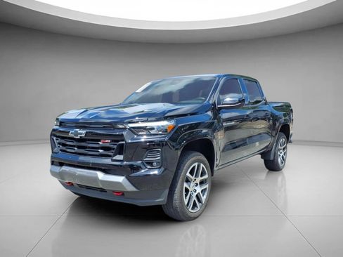 Used 2023 Chevrolet Colorado Z71 w/ Z71 Convenience Package 2 AWD/4WD image 1