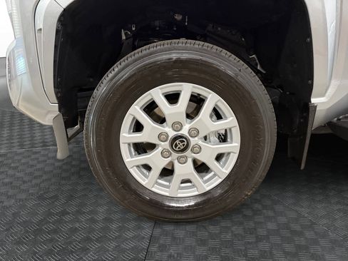 Used 2024 Toyota Tacoma SR AWD/4WD image 15