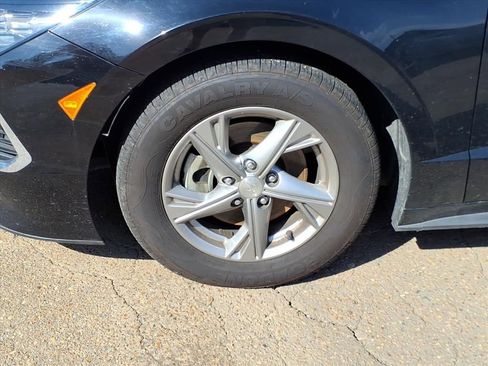 Used 2023 Hyundai Sonata SE image 9