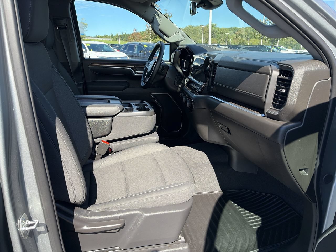 Used 2026 Chevrolet Silverado 1500 RST AWD/4WD image 15