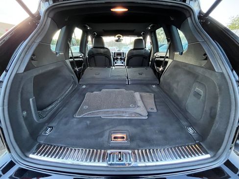 Used 2012 Porsche Cayenne S image 26