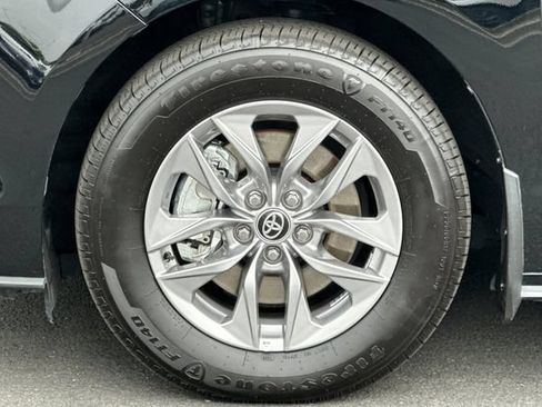 Certified 2025 Toyota Sienna XLE w/ XLE Plus Package AWD/4WD image 33
