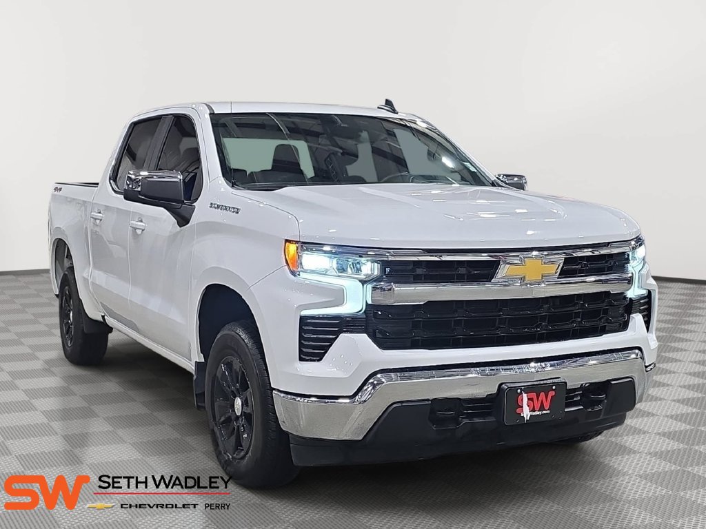 Used 2026 Chevrolet Silverado 1500 LT AWD/4WD image 1