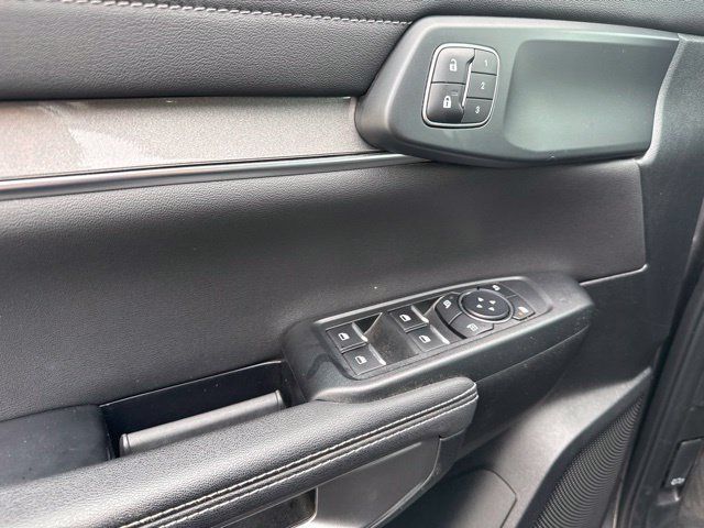 Used 2024 Ford Ranger Lariat w/ Advanced Towing Package AWD/4WD image 11