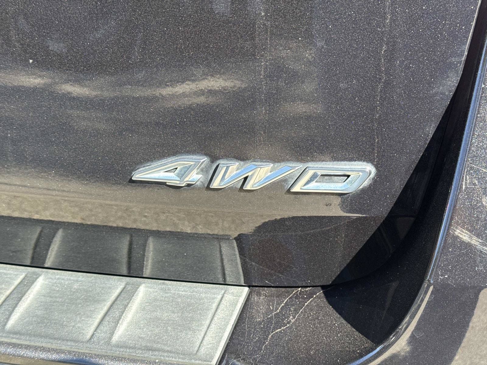 Used 2022 Ford Explorer XLT w/ Equipment Group 202A AWD/4WD image 12