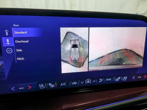 Certified 2024 Chevrolet Traverse RS image 26