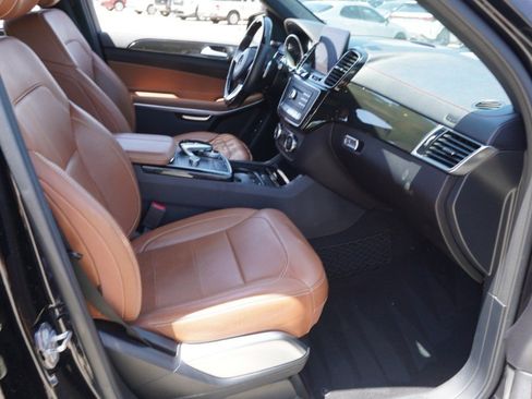 Used 2019 Mercedes-Benz GLS 550 4MATIC image 14