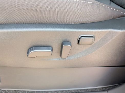 New 2026 Nissan Frontier SV w/ SV Convenience Package RWD image 18
