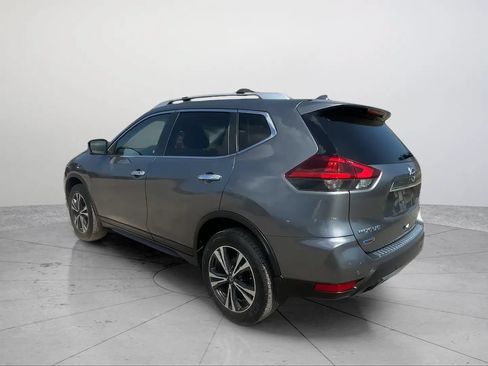 Used 2019 Nissan Rogue SV w/ Sun & Sound Touring Package AWD/4WD image 5