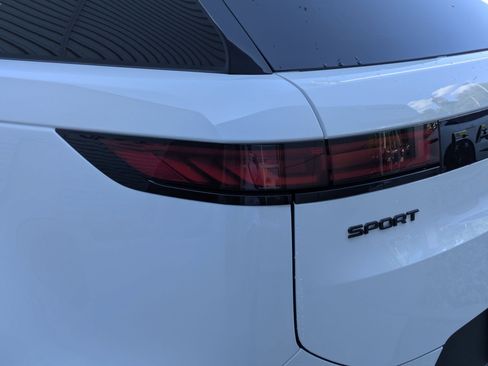 New 2026 Land Rover Range Rover Sport SE AWD/4WD image 12