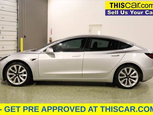 Used 2018 Tesla Model 3 Long Range image 4