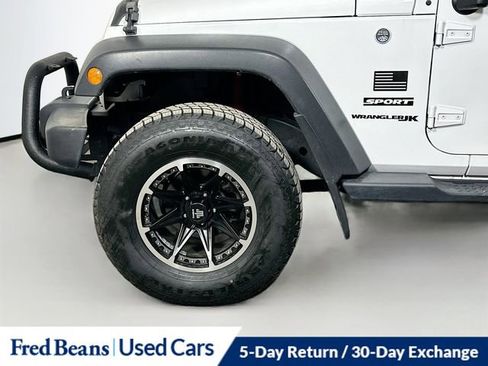 Used 2018 Jeep Wrangler Sport image 26