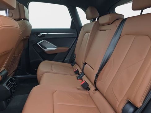 Used 2025 Audi Q3 2.0T Premium w/ Convenience Package image 17