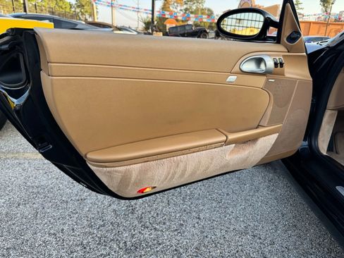 Used 2005 Porsche Boxster image 17