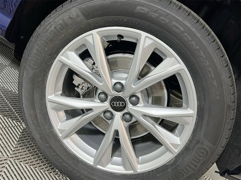 New 2025 Audi Q3 2.0T Premium image 29