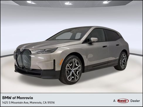 Certified 2025 BMW iX xDrive50 w/ Premium Package AWD/4WD image 1
