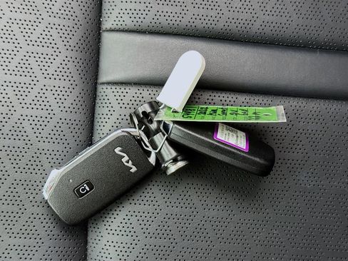 Used 2022 Kia Sorento S image 26