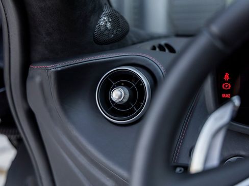 Used 2025 McLaren GTS image 28