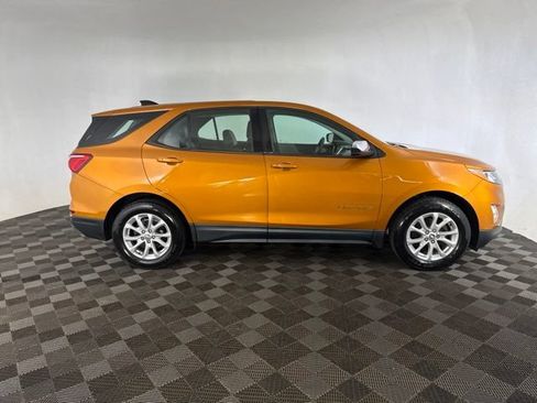 Used 2018 Chevrolet Equinox LS FWD image 6