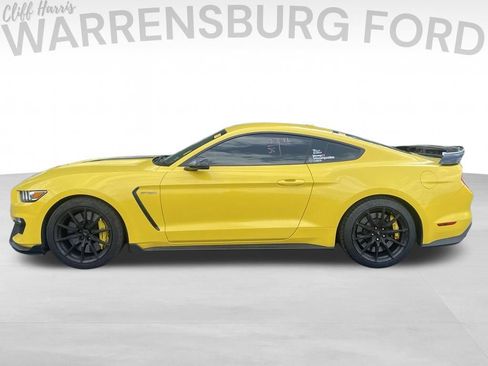 Used 2017 Ford Mustang Shelby GT350 w/ Convenience Package RWD image 4