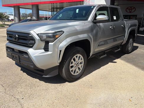 New 2026 Toyota Tacoma SR5 image 3