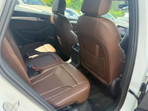 Used 2017 Audi Q5 2.0T Premium Plus w/ Technology Package AWD/4WD image 12