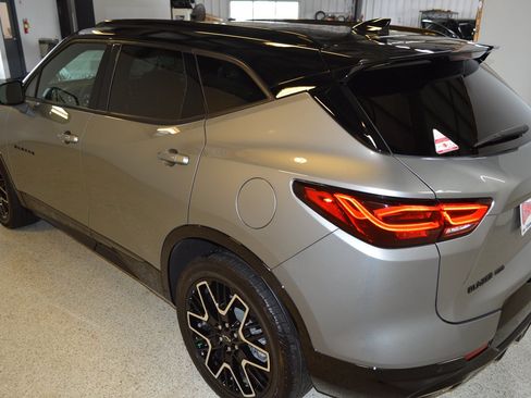 Used 2024 Chevrolet Blazer RS w/ Enhanced Convenience Package AWD/4WD image 5