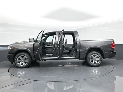New 2026 RAM 1500 4x4 Crew Cab image 58