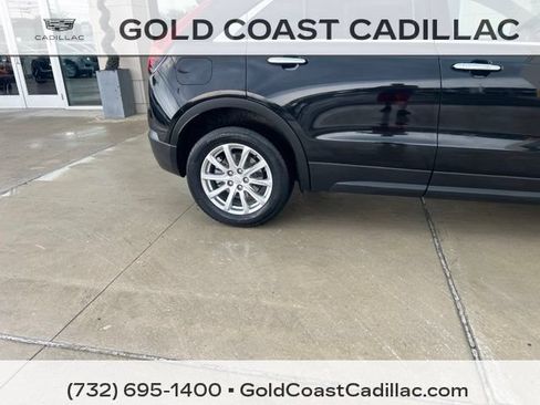 Certified 2023 Cadillac XT4 Luxury w/ Cold Weather Package AWD/4WD image 6