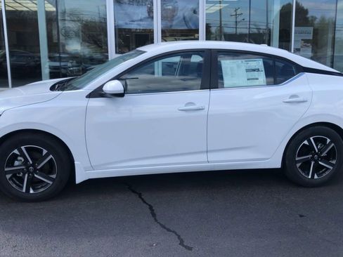 New 2025 Nissan Sentra SV w/ All-Weather Package FWD image 4