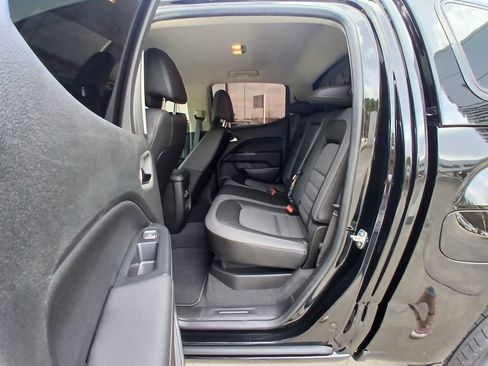 Used 2022 GMC Canyon AT4 image 7