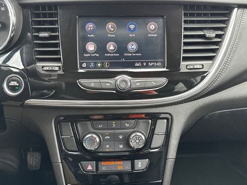 Used 2022 Buick Encore Preferred AWD/4WD image 18