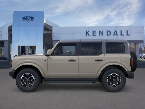 Used 2026 Ford Bronco Outer Banks AWD/4WD image 3