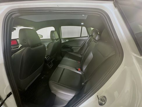 Used 2023 Volkswagen ID.4 Pro S image 29