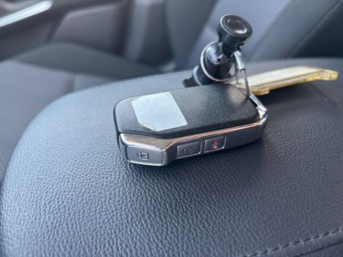 Used 2025 Kia Soul LX w/ LX Technology Package FWD image 21