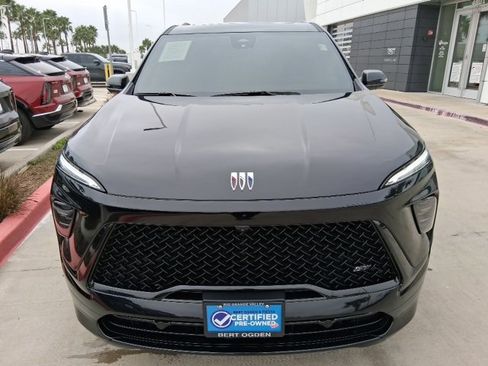 Used 2025 Buick Enclave Sport Touring w/ Power Package image 2