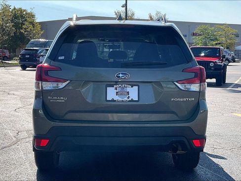 Certified 2023 Subaru Forester Premium AWD/4WD image 3