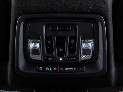 Used 2024 GMC Sierra 3500 Denali Ultimate image 27