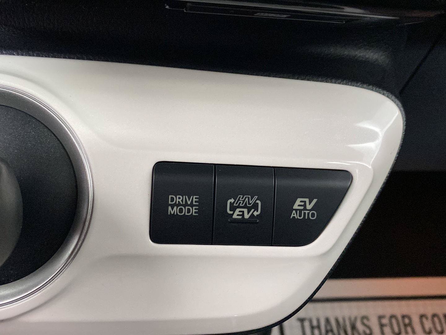 Used 2017 Toyota Prius Prime Advanced FWD image 18