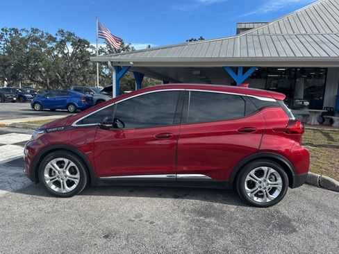 Used 2020 Chevrolet Bolt LT image 2