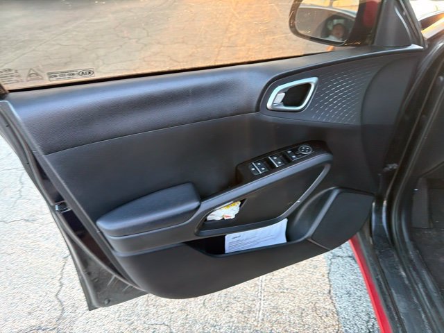 Used 2020 Kia Soul GT-Line FWD image 11