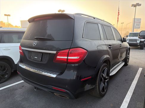 Used 2017 Mercedes-Benz GLS 550 4MATIC image 5
