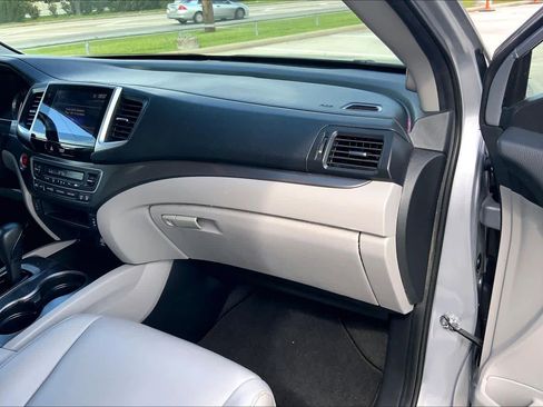 Used 2018 Honda Pilot EX-L image 19